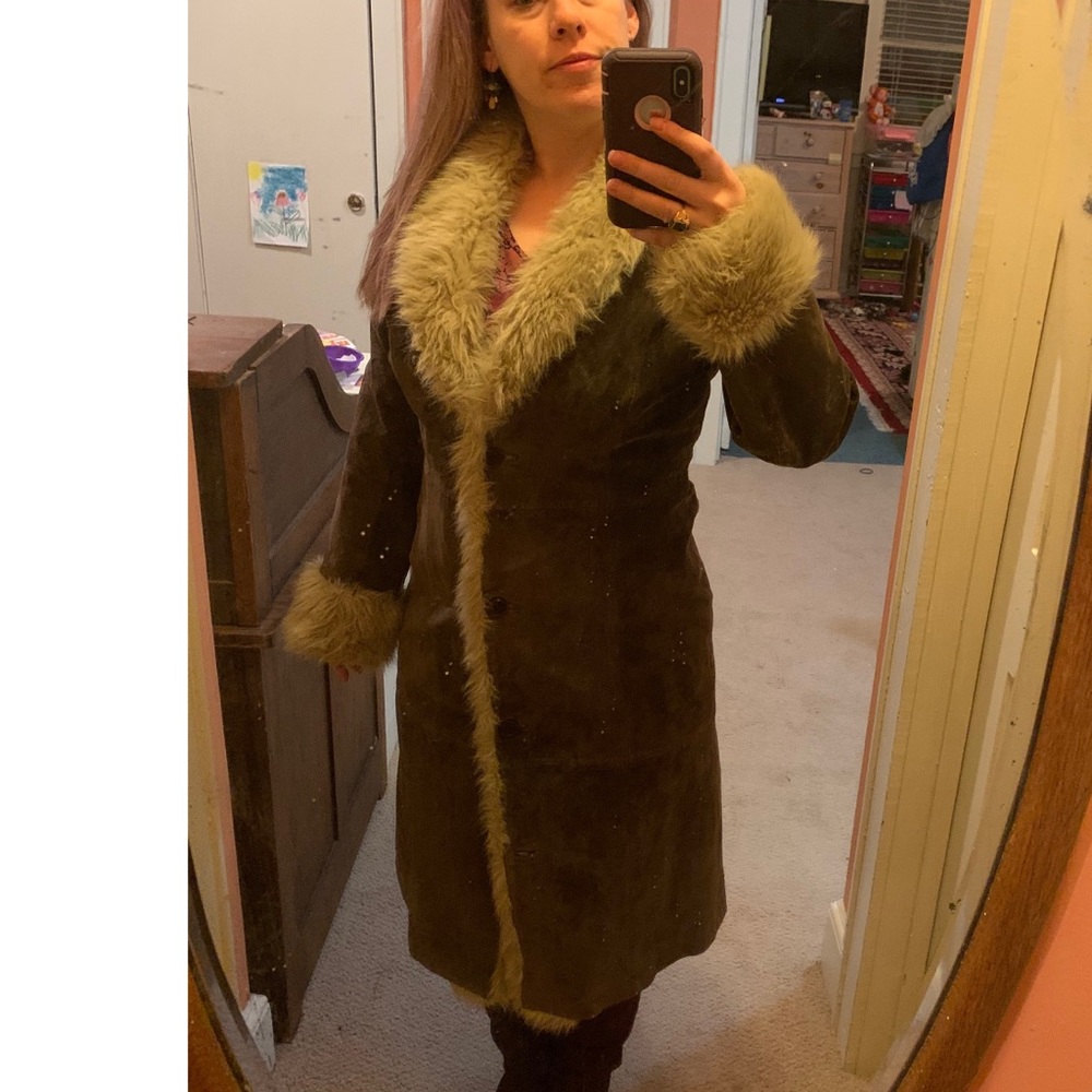 ✨ 🤎✨Long suede brown coat with faux fur 🍫